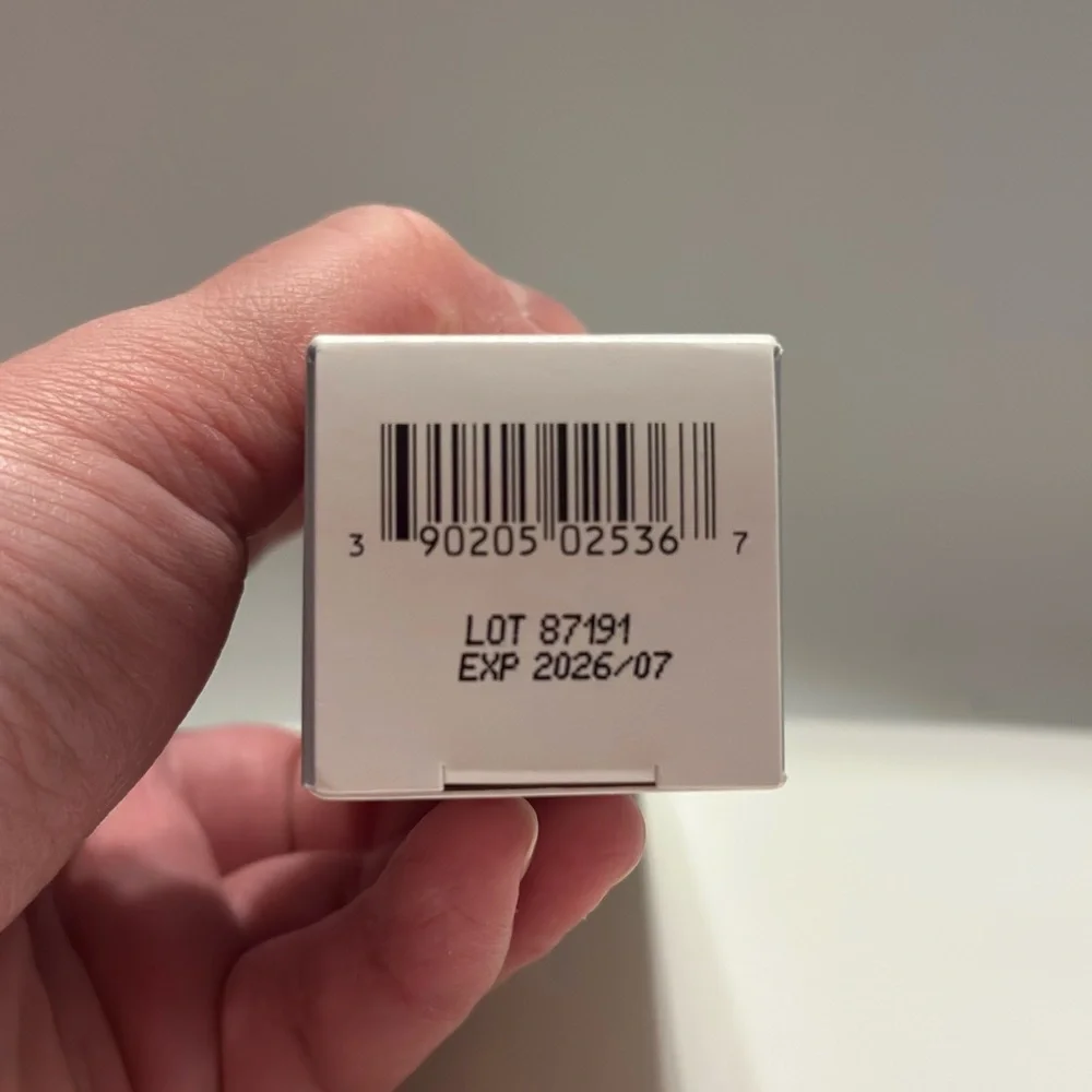 EltaMD UV Sheer SPF 50+ Facial Sunscreen - White - Picture 2 of 2